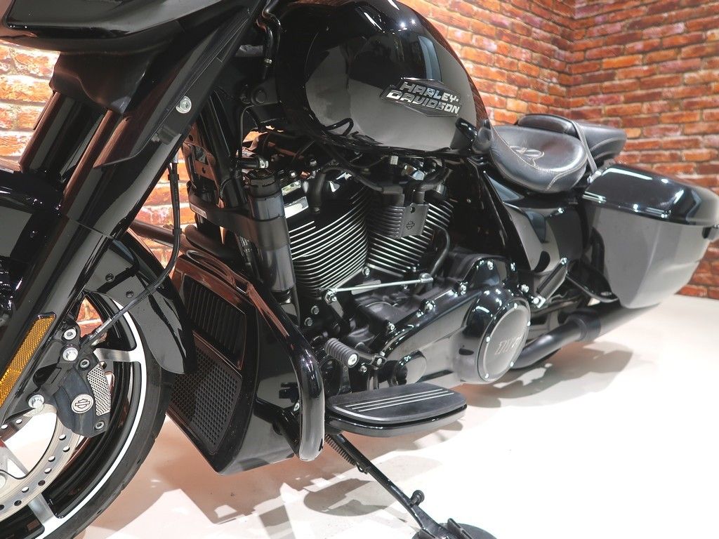 FLHX Street Glide 117